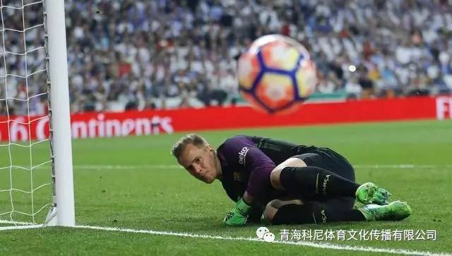 特尔施特根零封助蓝军，巴萨考察团队现场观战  